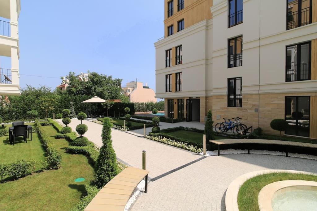 Apartment In Evargreen Complex With Terrace Varna Exteriör bild